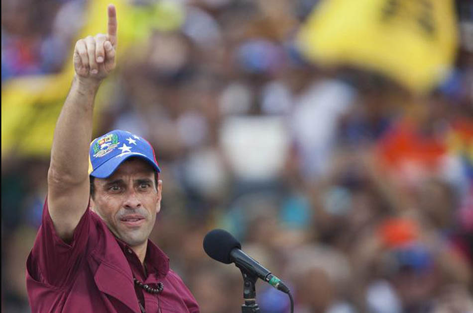 Alejandro Sanz y Willie Colón envían mensajes de apoyo a Capriles