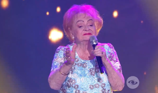 Video: Nubia, la mujer de 95 años que sorprendió a todos en”La Voz Senior”