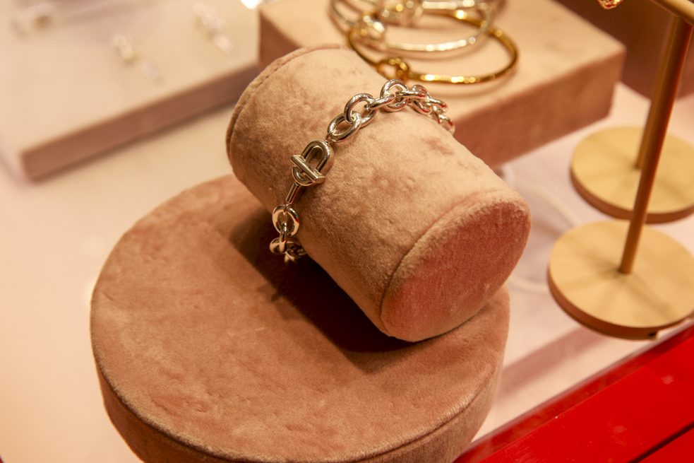 Celebra el amor con la nueva y elegante colección de TOUS