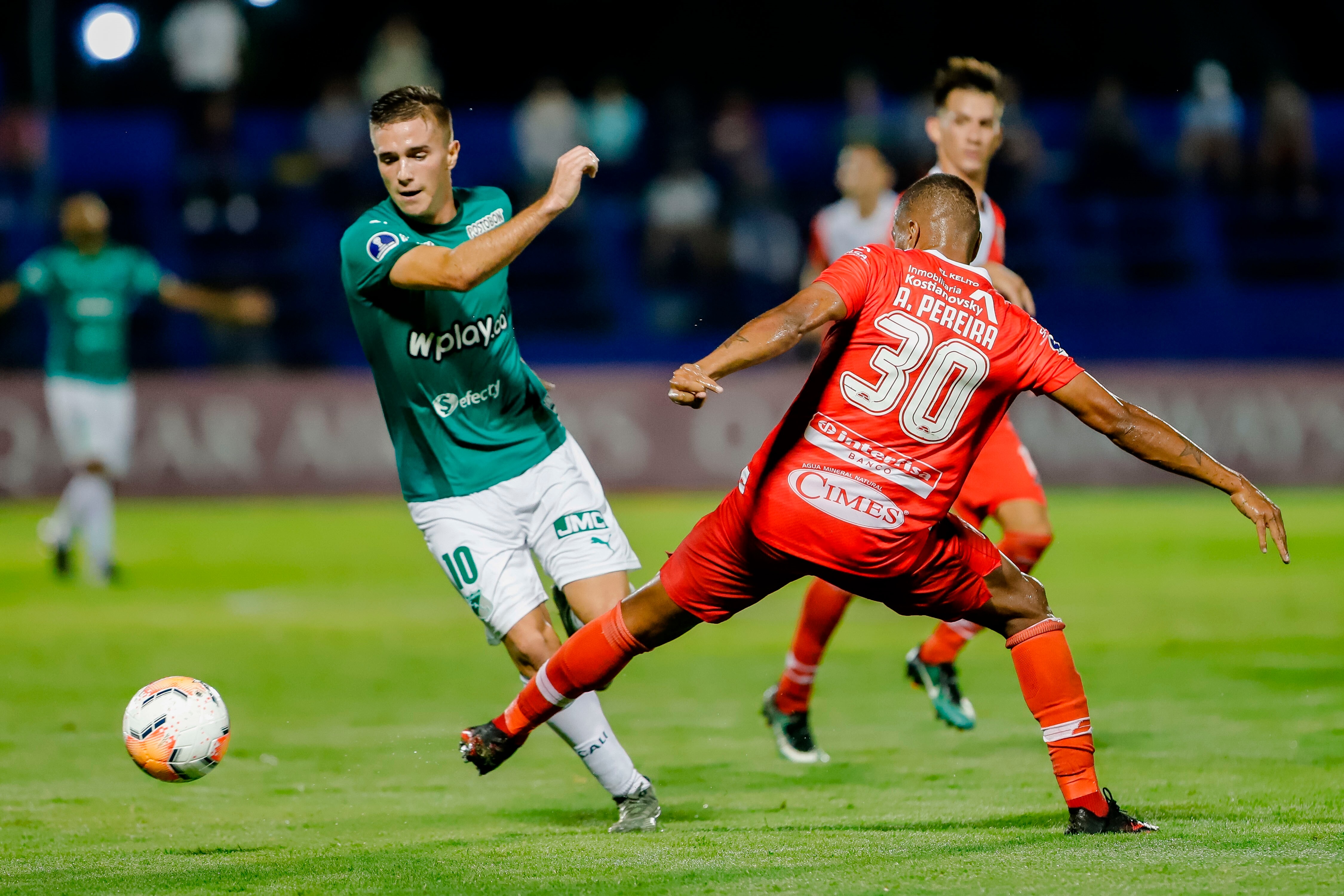 Con una gran actuación de Palavecino, Cali avanzó en la Copa Sudamericana