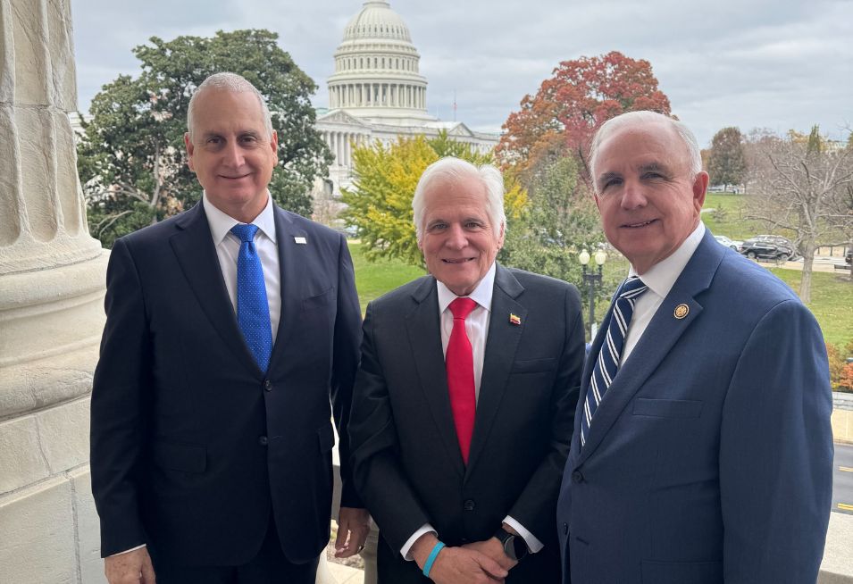 Miguel Uribe recibe respaldo de congresistas estadounidenses: así fue su gira por Washington