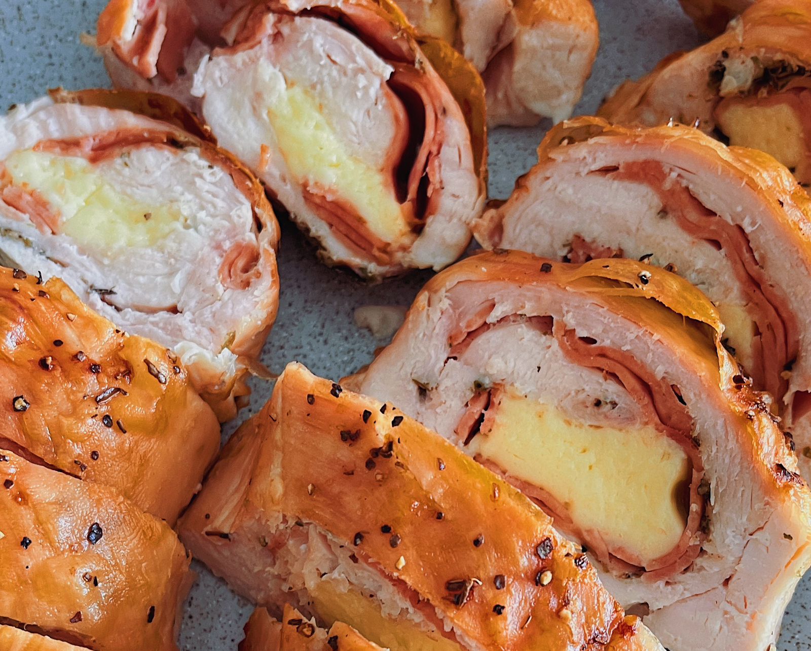 Recetas en air fryer: pechuga rellena para celebrar la época navideña