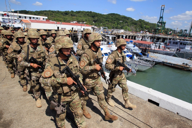 Operativos en Panamá para detener el paso de migrantes irregulares. / EFE