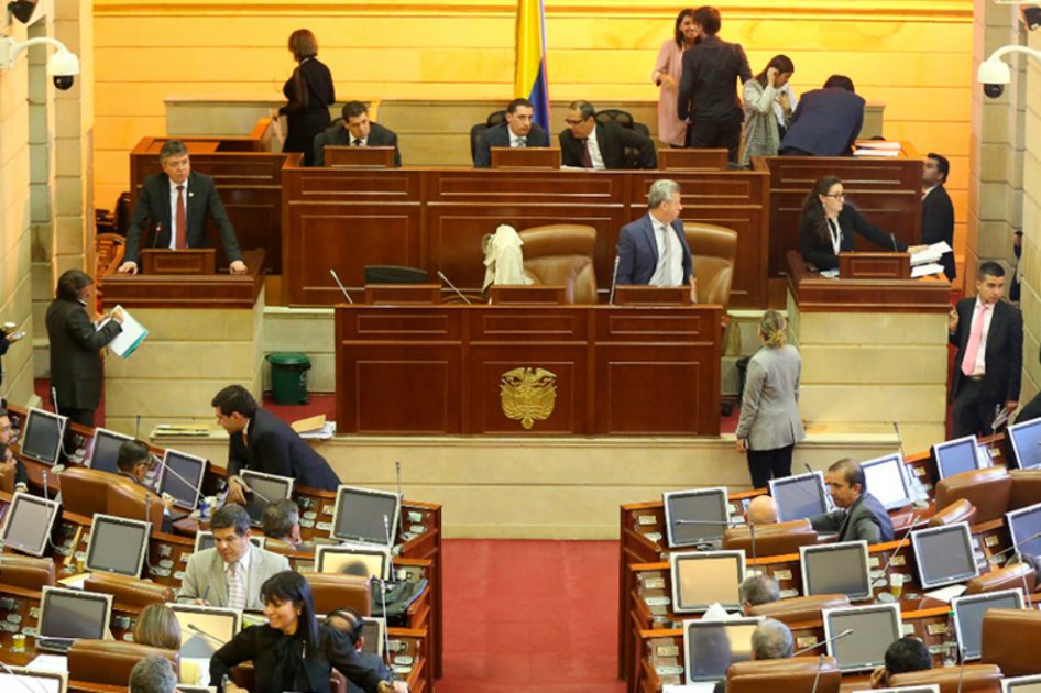Dólar ayudó al Gobierno a liberar recursos para programas sociales