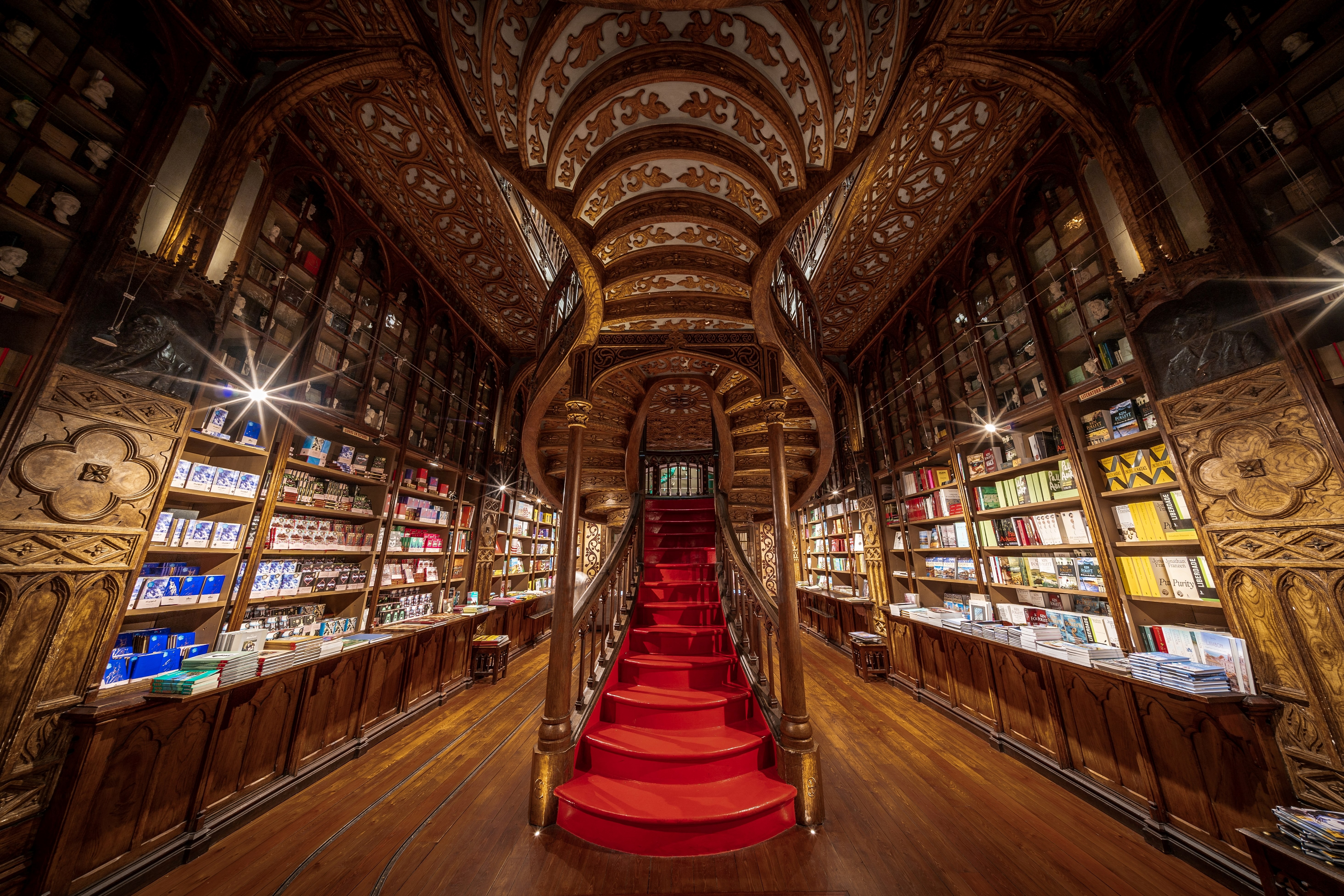 En fotos: siete bibliotecas que todo amante de los libros debe visitar