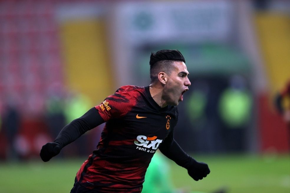 Histórico: Falcao llegó a 250 goles en Europa