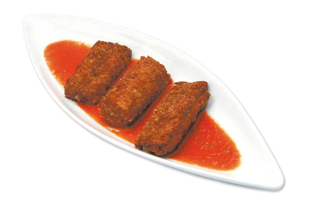 Plátano maduro con queso y salsa de tomate con orégano