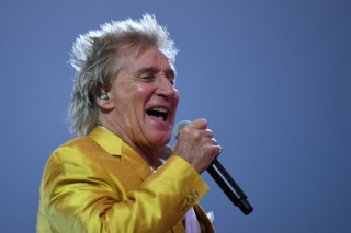 Rod Stewart celebra sus 80 años sin planes de jubilación