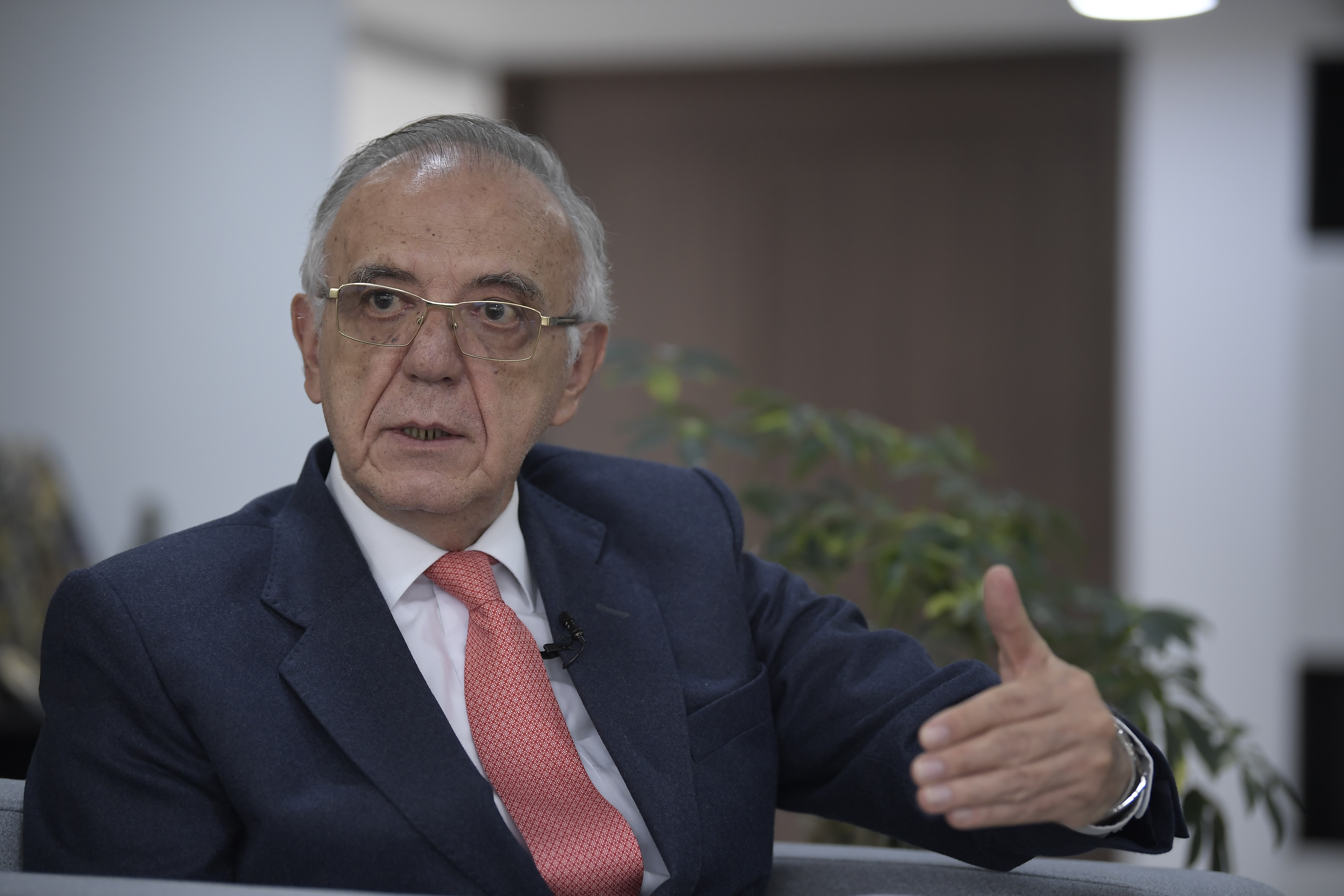 Las respuestas de MinDefensa sobre crisis presupuestal en la Fuerza Aeroespacial
