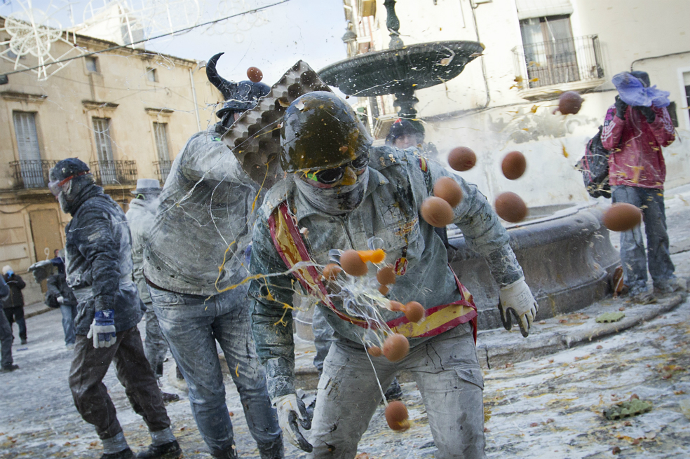 Galería: La fiesta de los enharinados en España