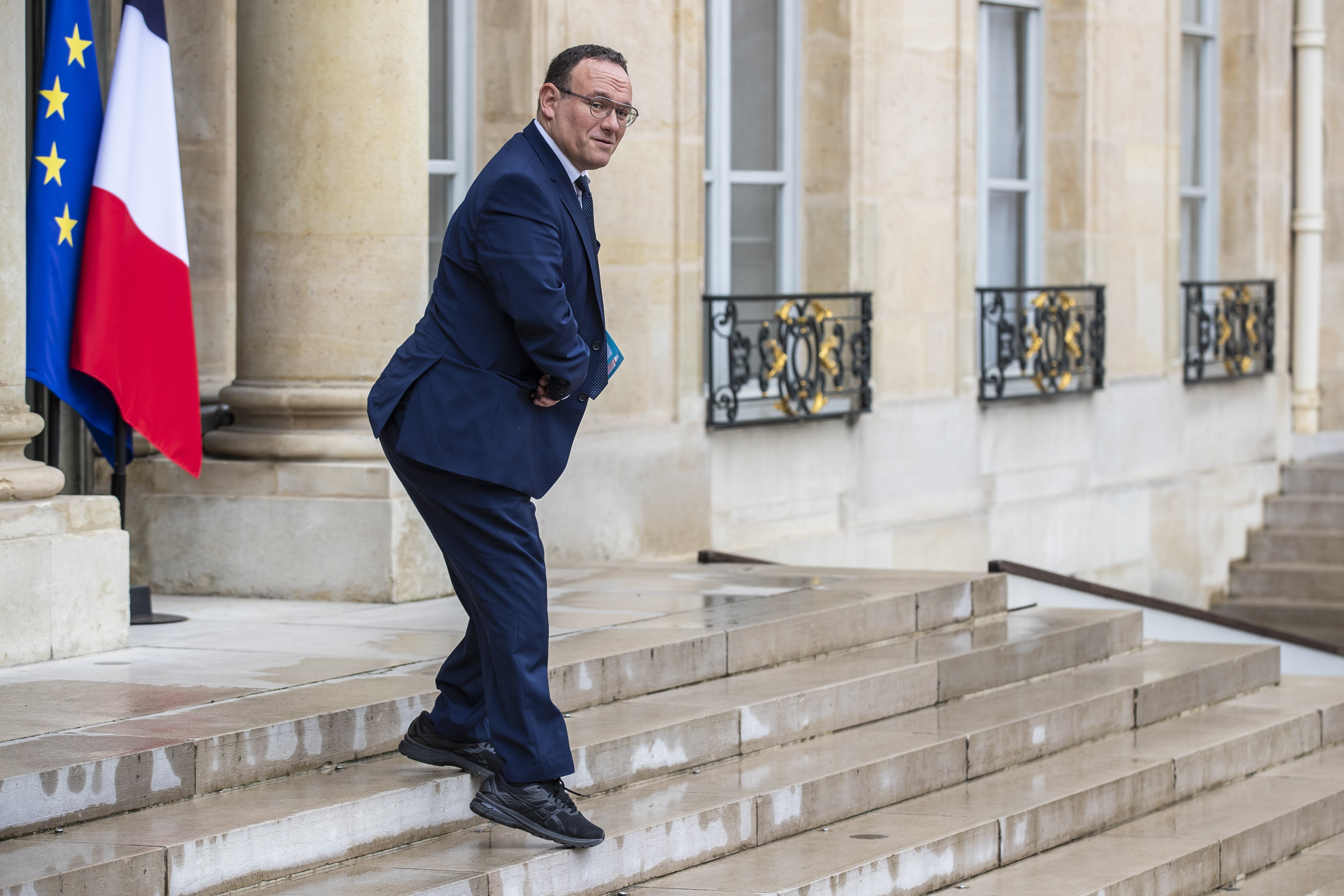 ¿Quién es Damien Abad, el ministro francés acusado de violaciones sexuales?