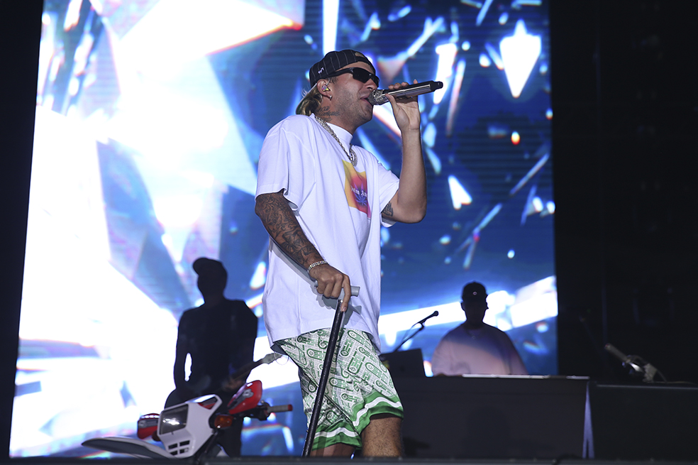 Feid fue uno de los artistas centrales con sus ritmos urbanos.