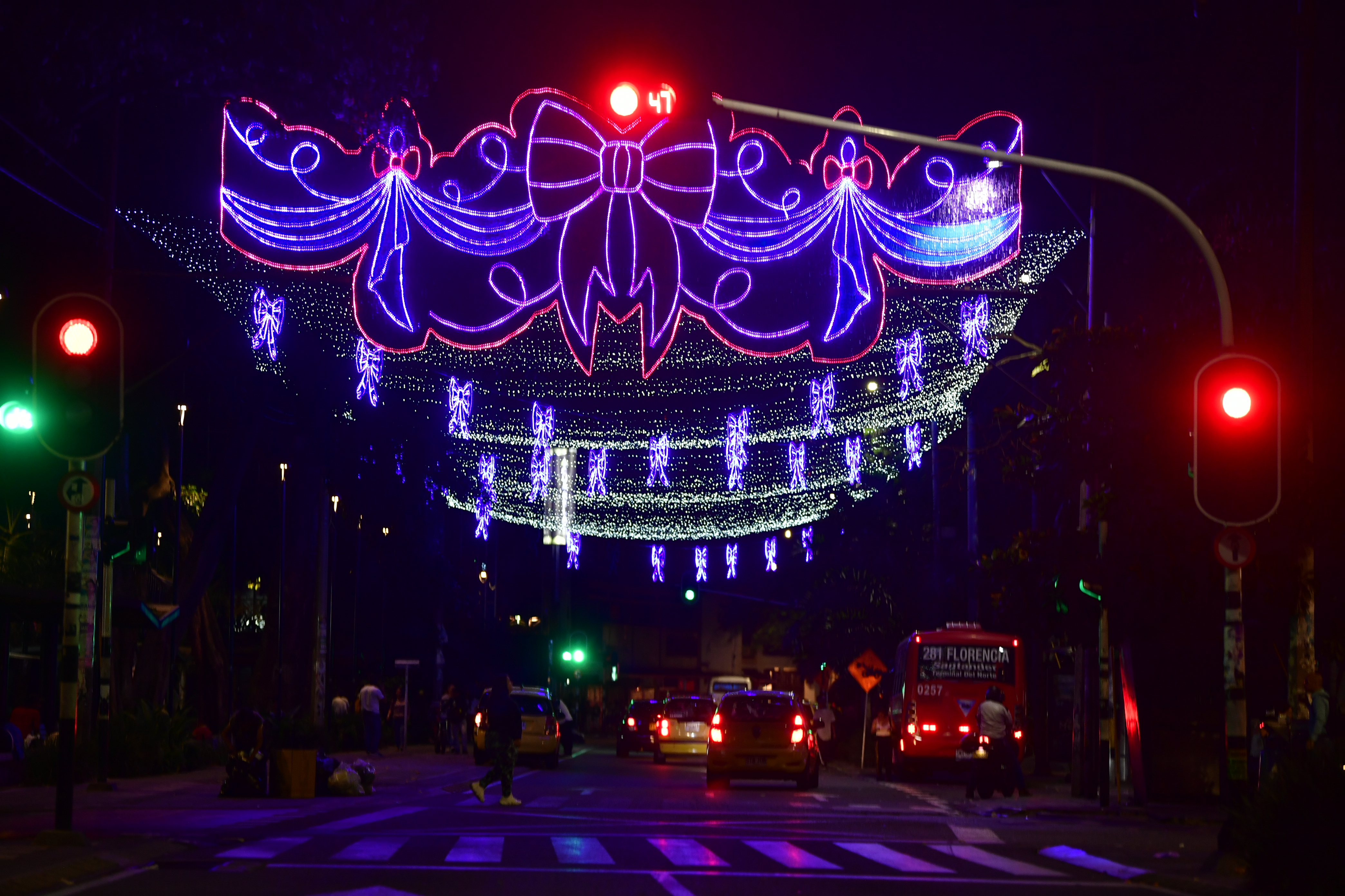 ¿Cuándo prenden los alumbrados de Navidad en Medellín en 2025? Así serán