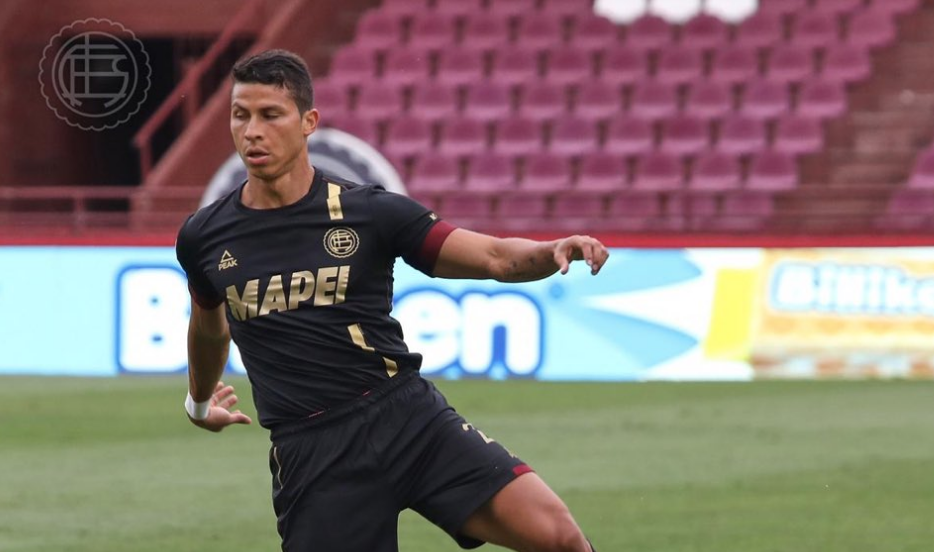 Alexis Pérez, figura con Lanús en el triunfo ante Boca Juniors