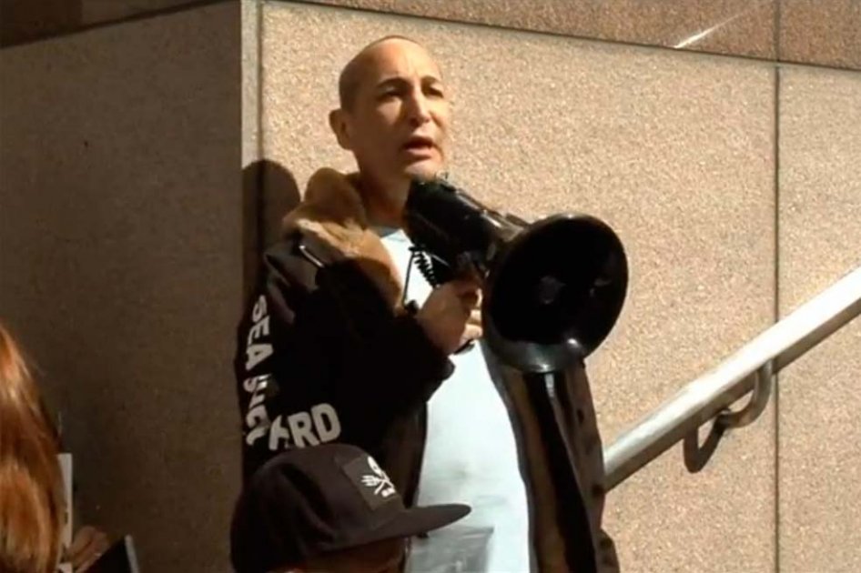 Sam Simon.