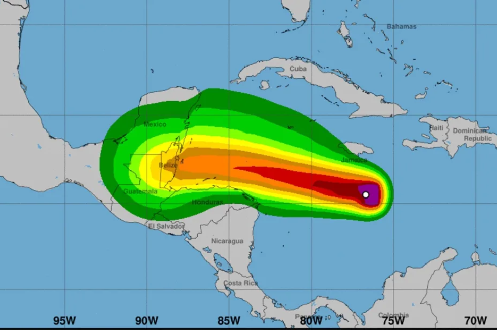 Tormenta tropical Lisa se forma sobre el mar Caribe