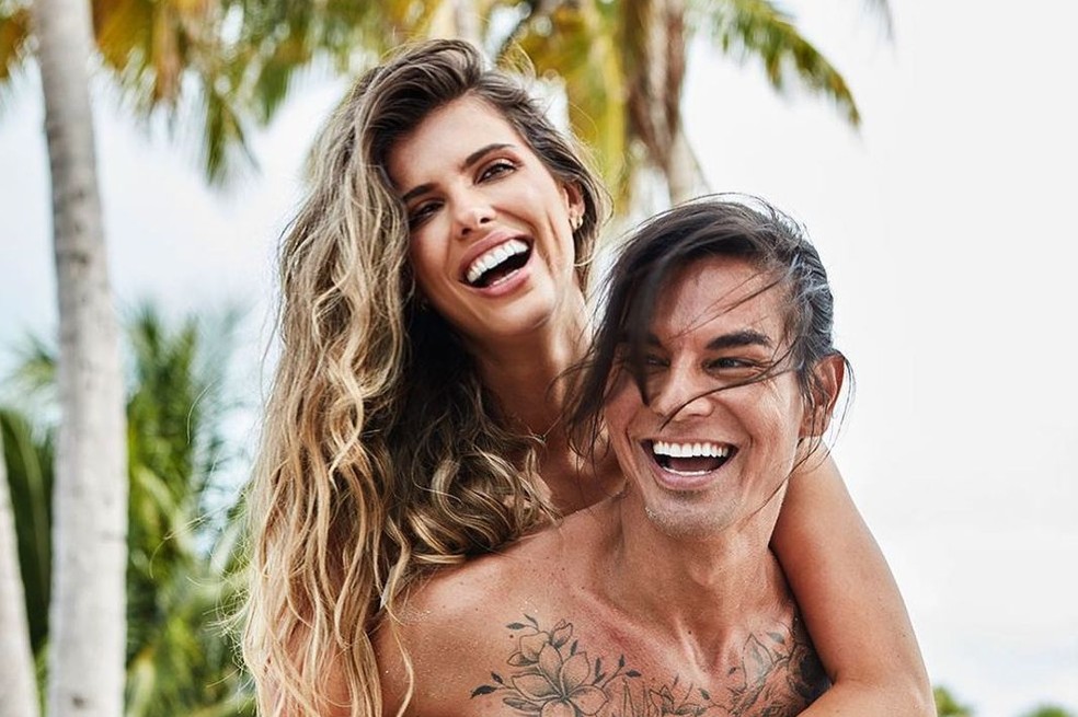 Video: hijo de Julio Iglesias es criticado por la forma en que presentó a su novia