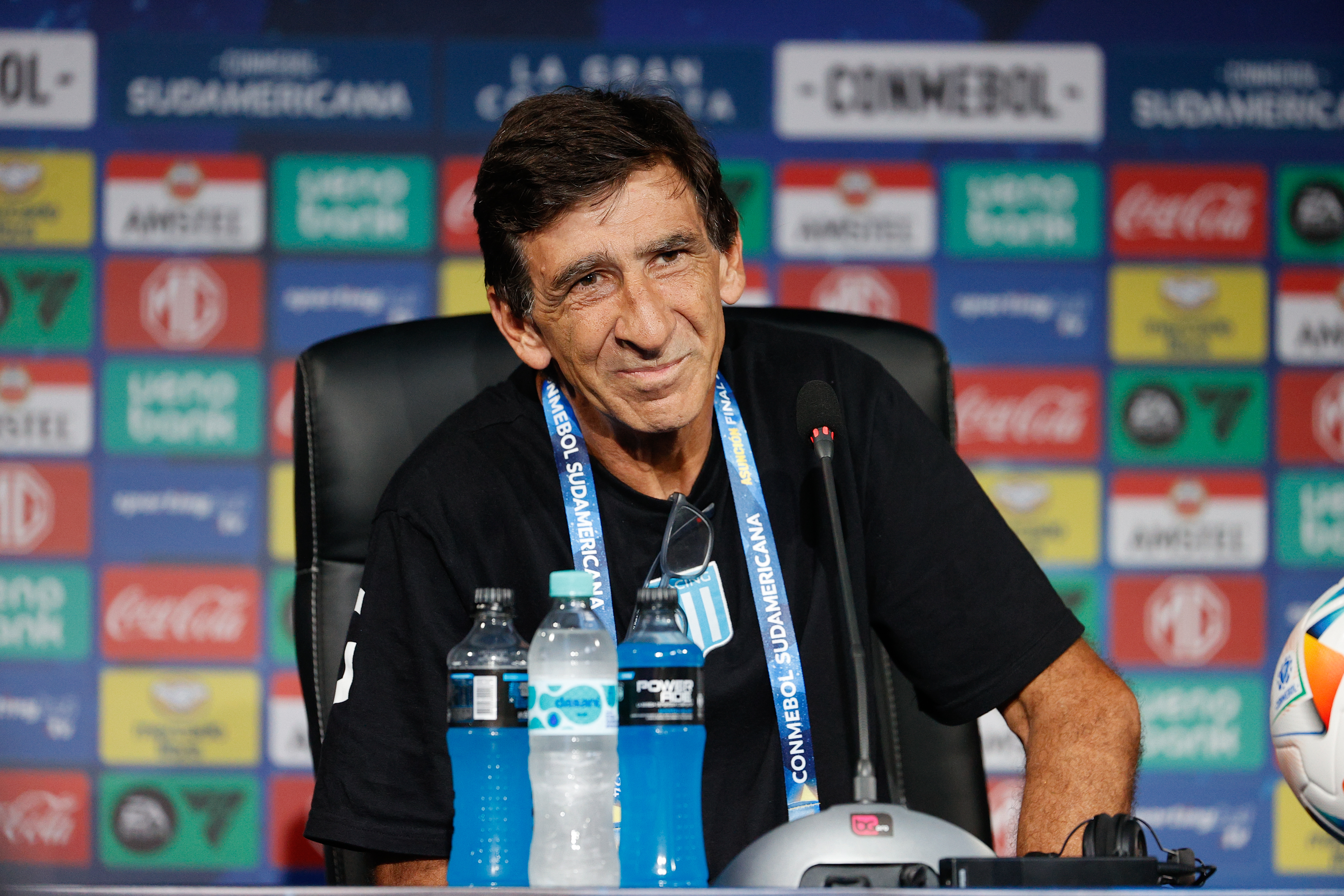“Mañana hay que ganar, cueste lo que cueste”: Gustavo Costas, DT de Racing