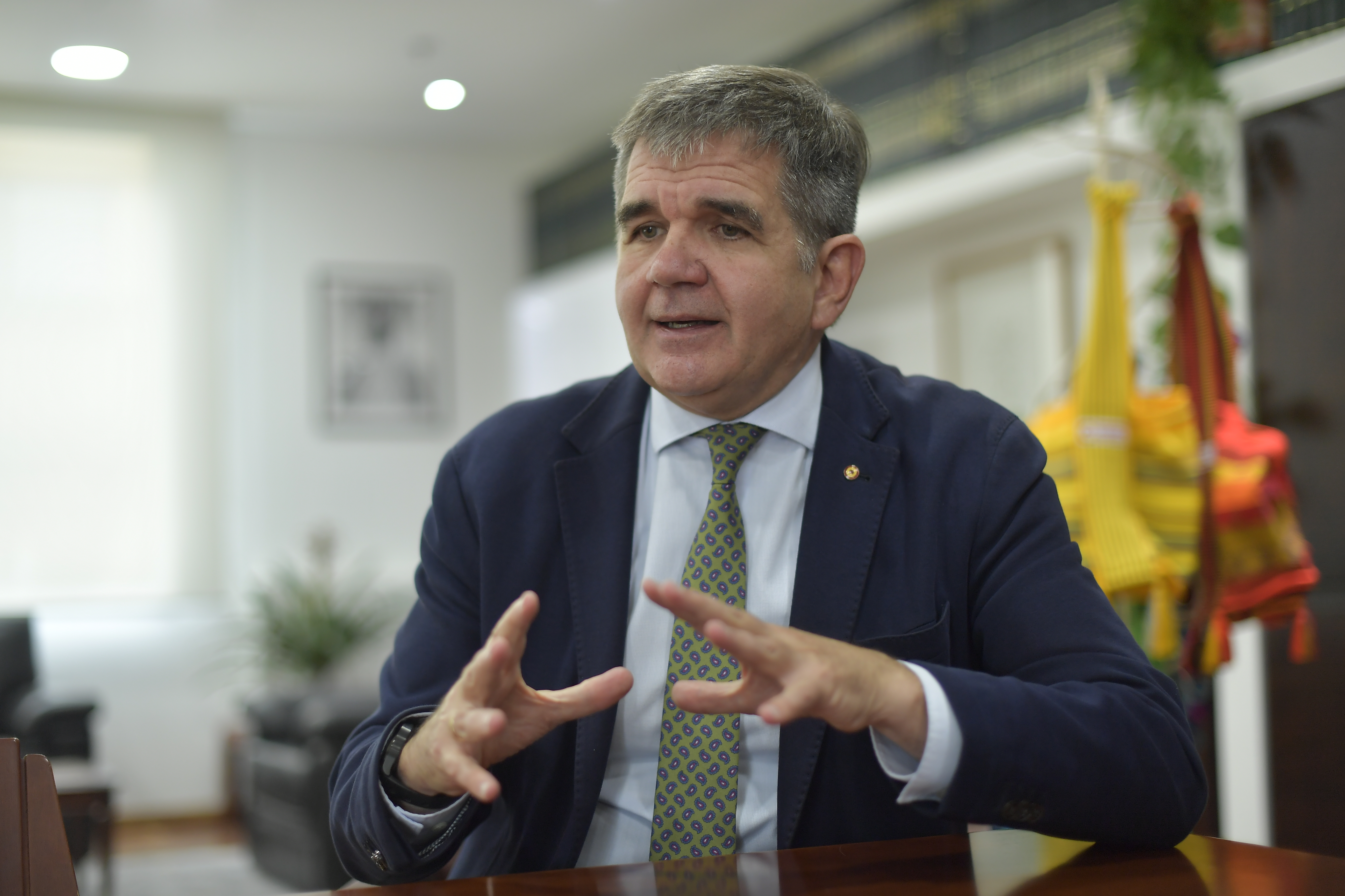 “España no se entiende sin América”: embajador en Colombia
