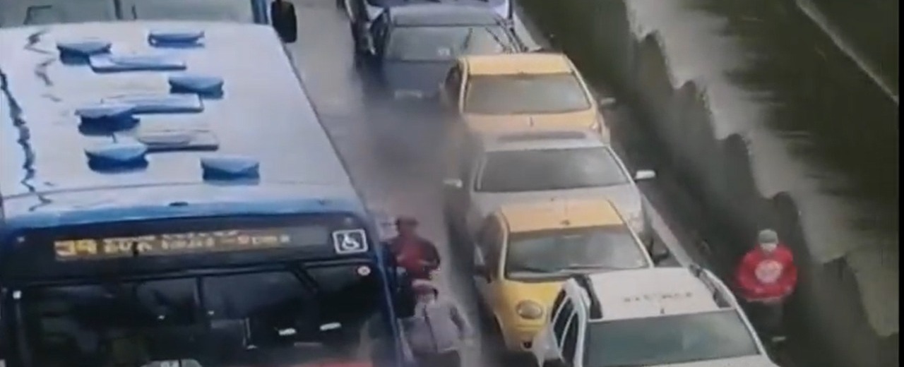 Banda de menores que rompían vidrios y robaban carros fue capturada en Bogotá