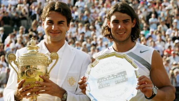 La segunda final del Wimbledon fue para Federer 7-6, 4-, 7-6, 2-6 y 6-2.