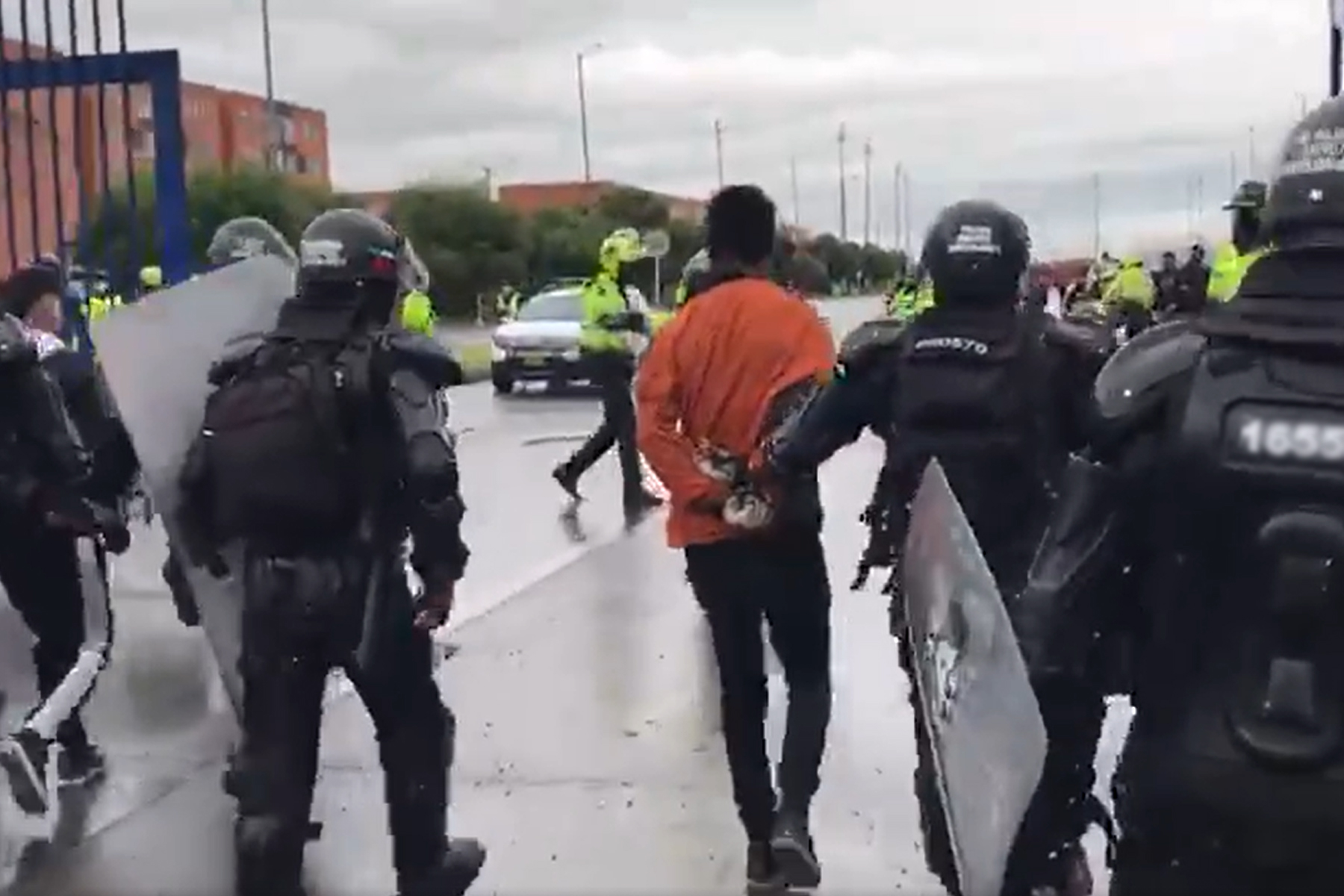 Investigan si uniformados usaron la fuerza indebidamente contra la prensa