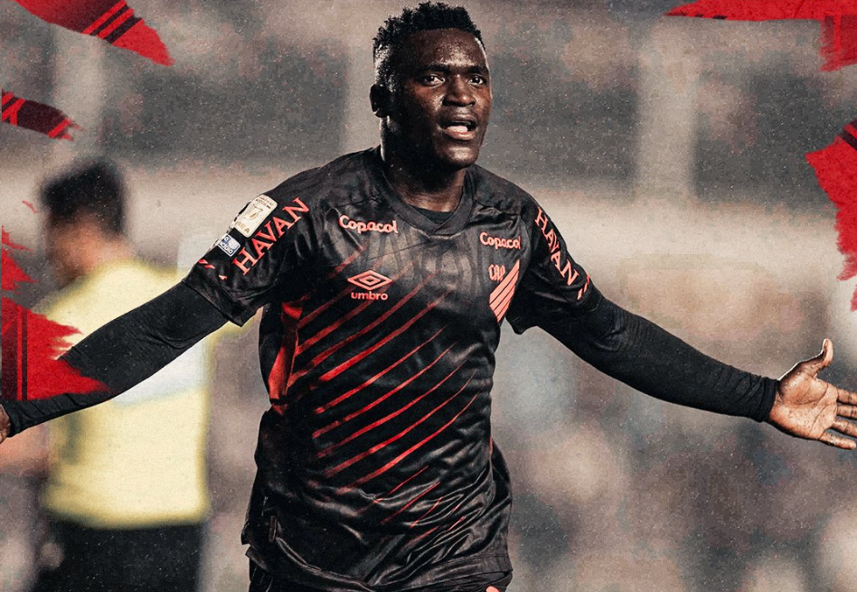 Kevin Viveros, máximo goleador del Brasileirao: doblete y triunfo contra el Santos de Neymar