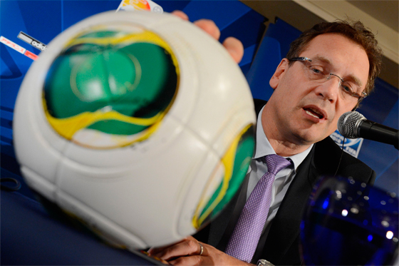 El uso de la tecnología es una especie de revolución: FIFA