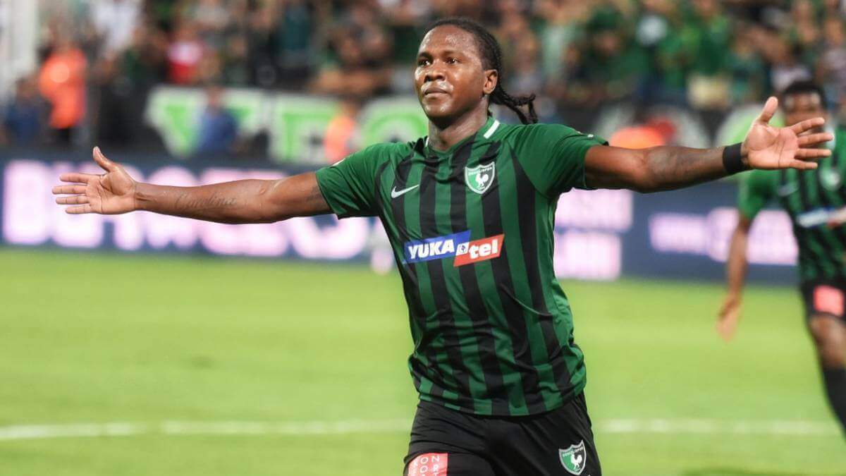 Hugo Rodallega sigue en racha goleadora
