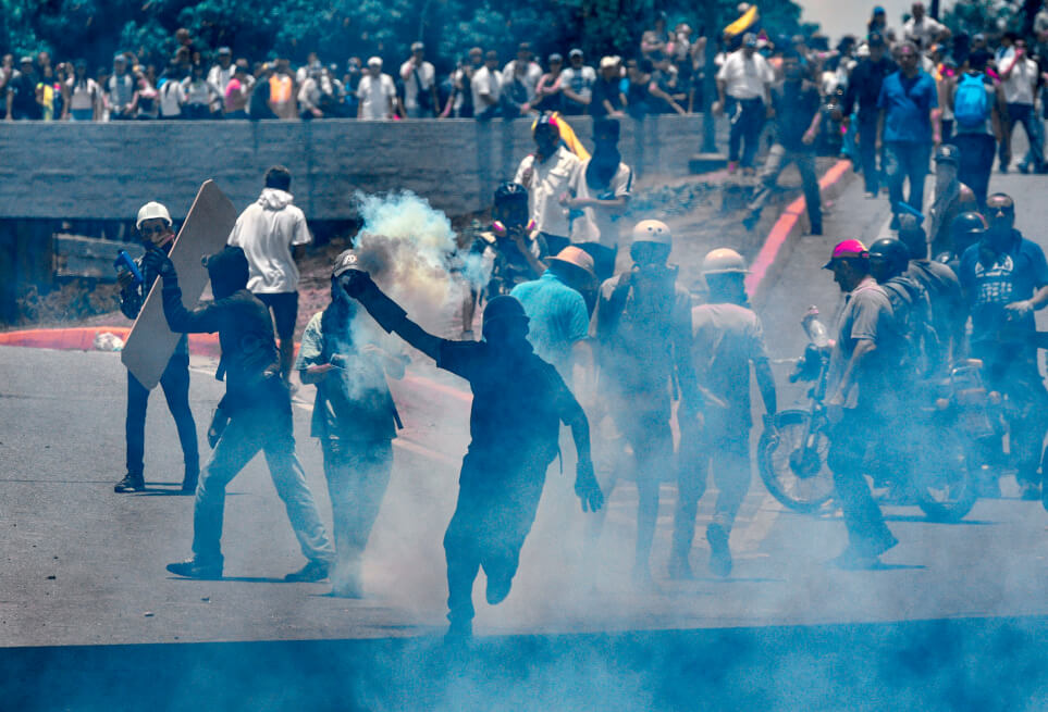 En imágenes: Opositores y chavistas se tomaron las calles venezolanas