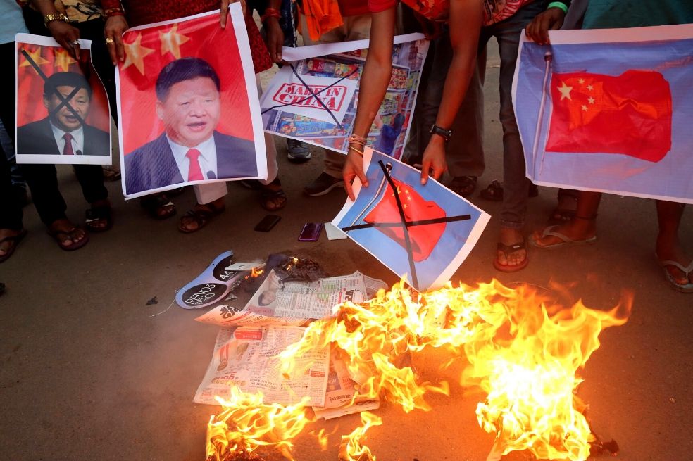 Las tropas de India y de China entran de nuevo en conflicto