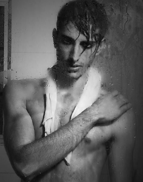 Santiago Arenas es el modelo de la semana