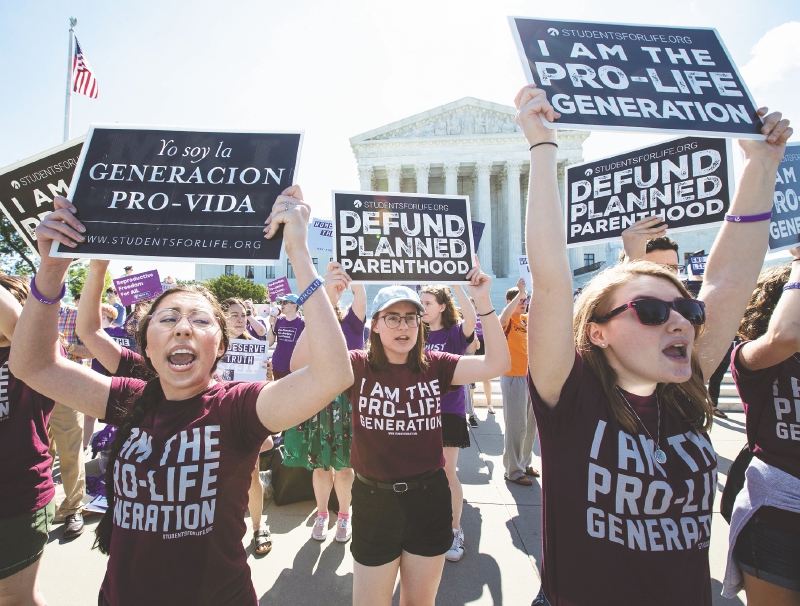 Lo que significaría el supuesto plan de Trump para restringir el aborto