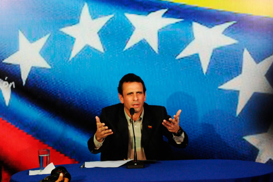 Gobierno venezolano vuelve a plantear la tesis del atentado contra Capriles