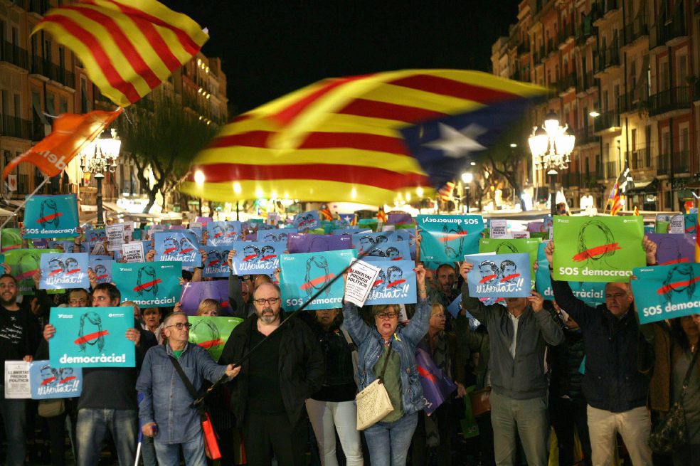 El mal momento de la democracia española
