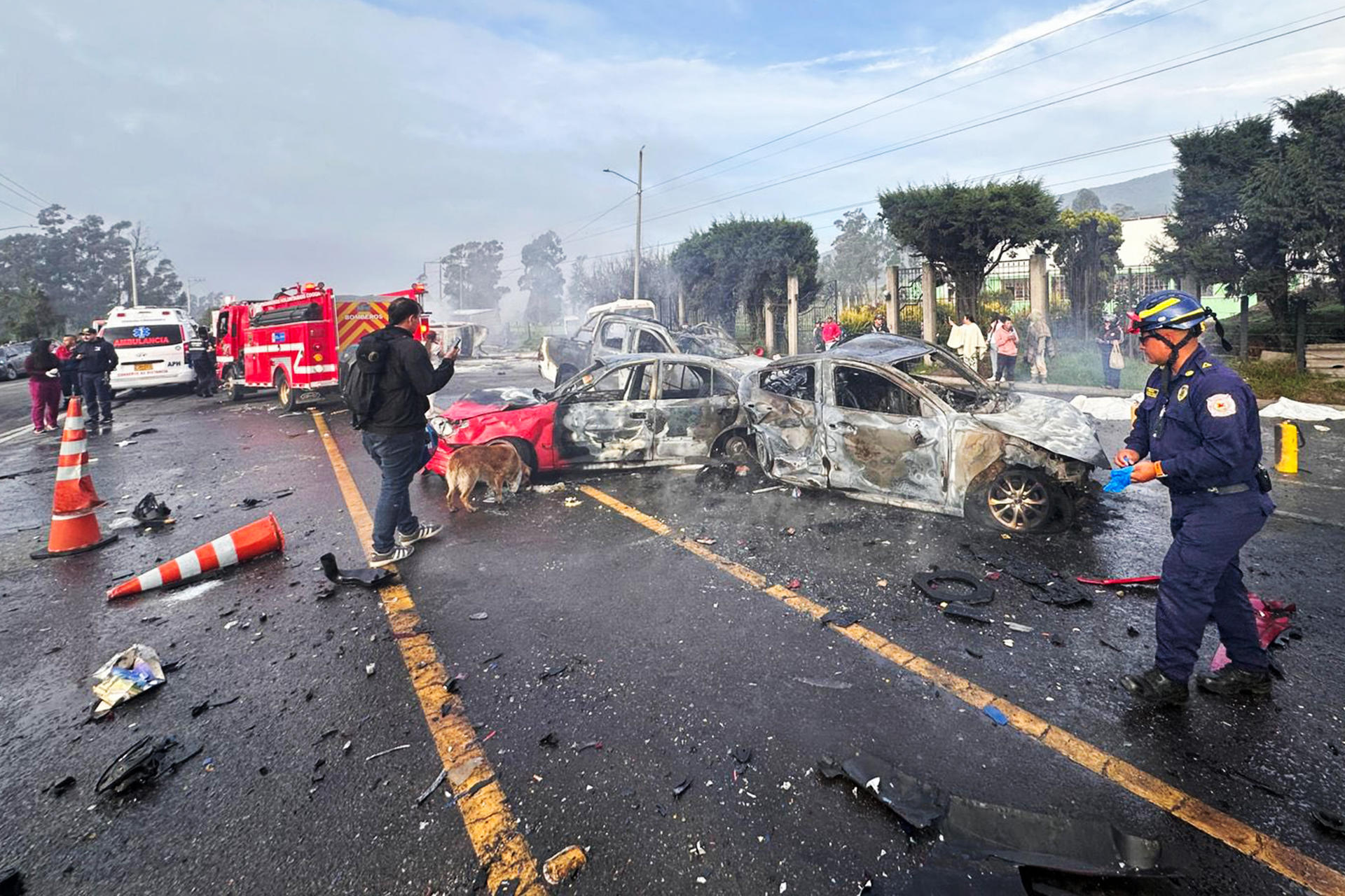 Medicina Legal ya identificó a cuatro de las víctimas mortales del accidente en Zipaquirá