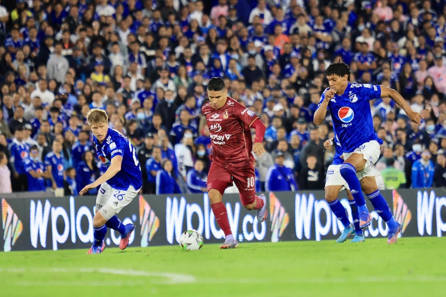 Millonarios presentó a su tercer fichaje de la temporada: el volante Daniel Cataño