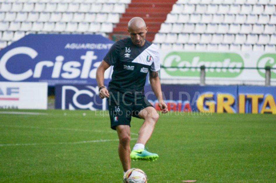 Elkin Soto regresó al fútbol colombiano en la derrota del Once Caldas