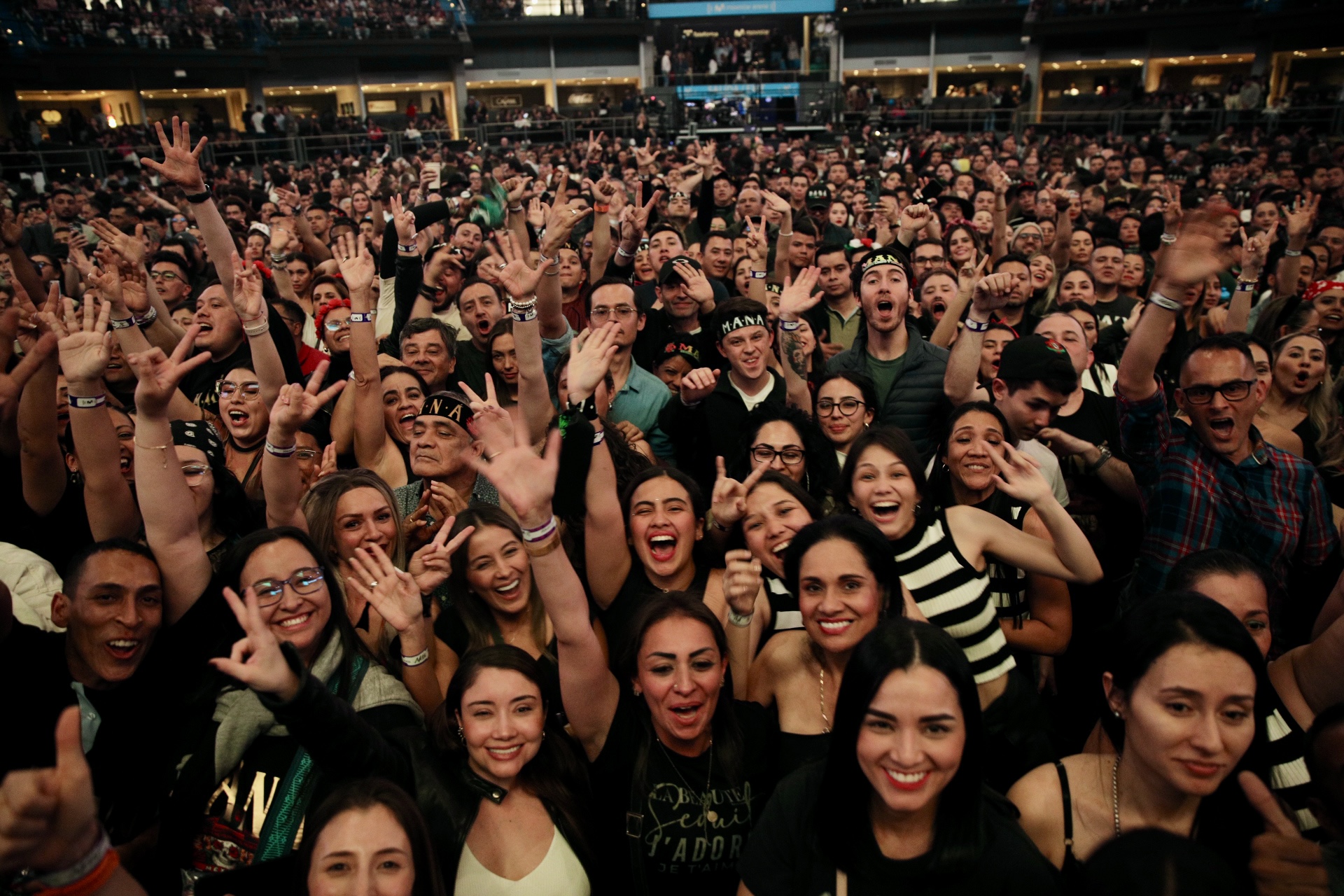 Fans de Maná disfrutaron de sus tres conciertos en Bogotá.
