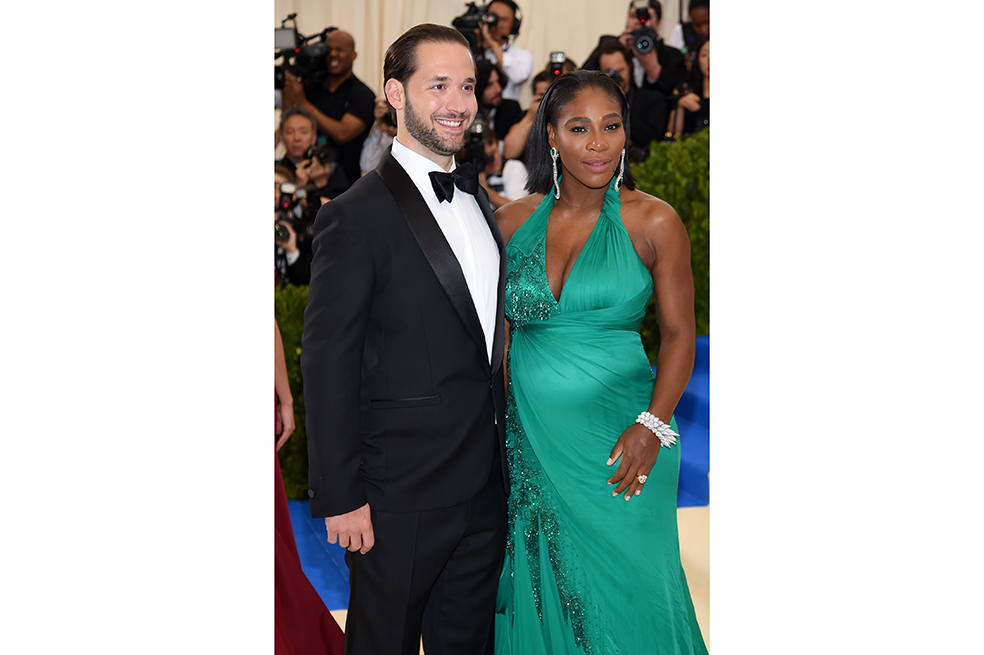 Serena Williams posa embarazada para Vanity Fair y evoca portada de Demi Moore