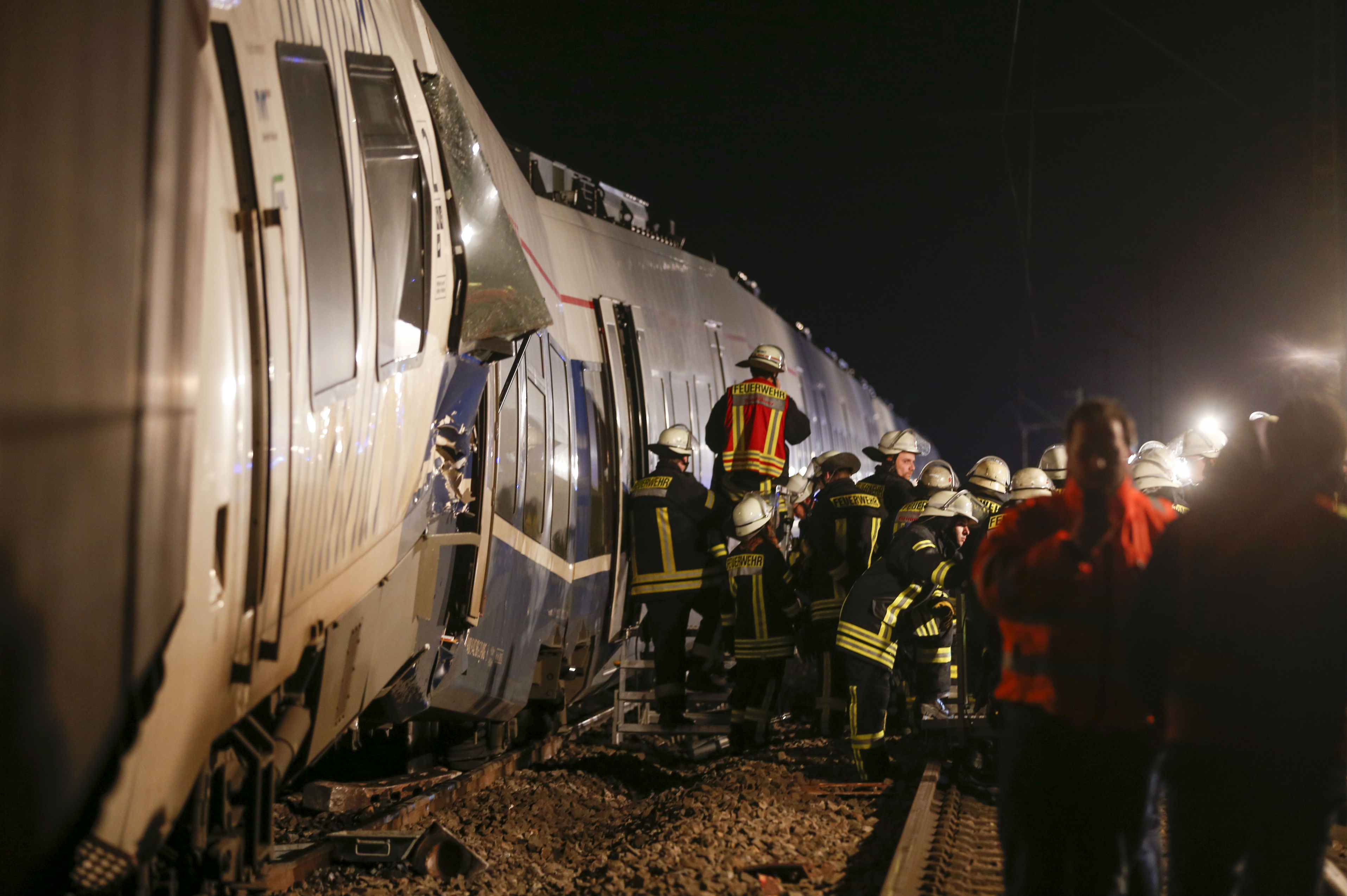 Cerca de 50 heridos en un choque de trenes en Alemania