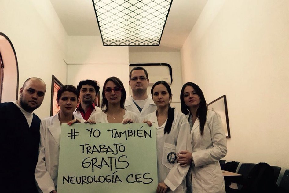 A los médicos residentes nadie les quiere pagar