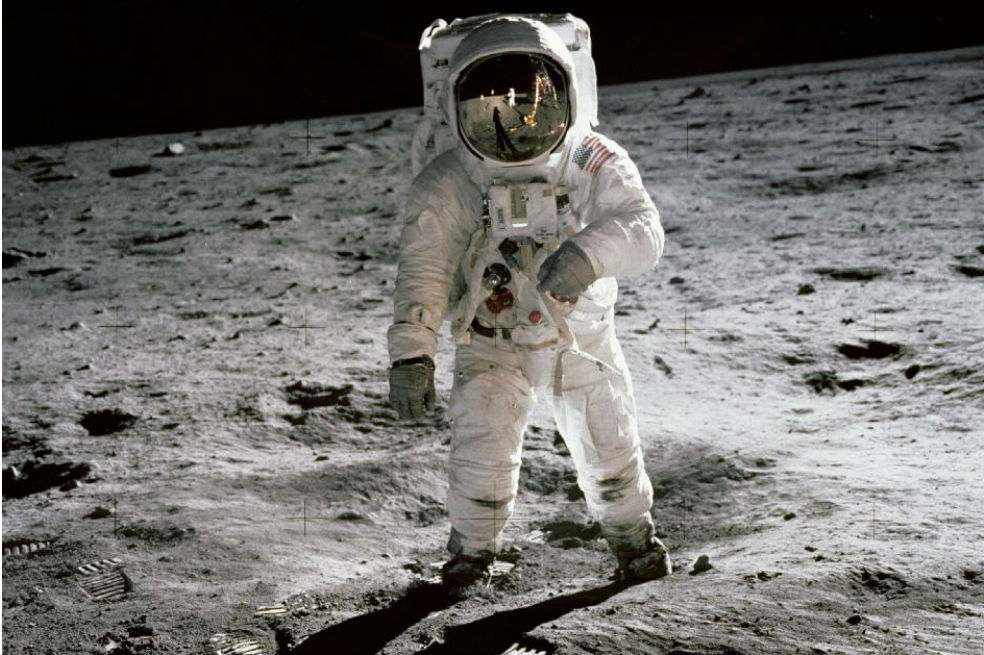 Los antecedentes de la literatura y las artes sobre la llegada del hombre a la luna