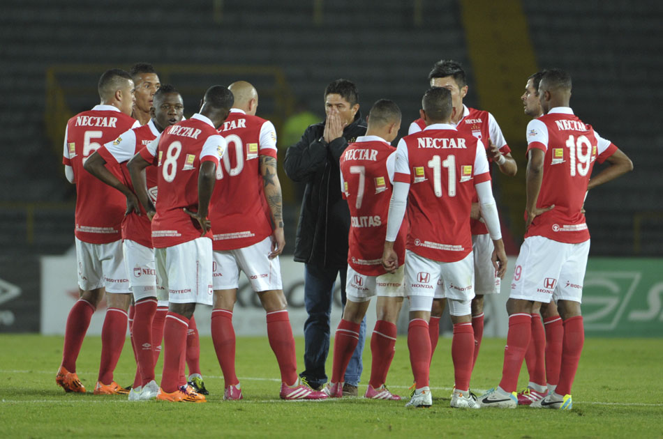 Santa Fe no levanta cabeza, cayó en casa ante Envigado