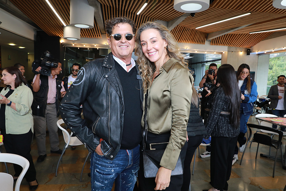 Carlos Vives inauguró restaurante en famosa universidad del centro de Bogotá