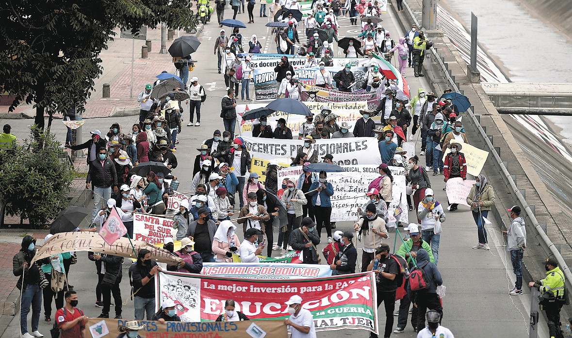 Este viernes saldrán a protestar los maestros en Bogotá