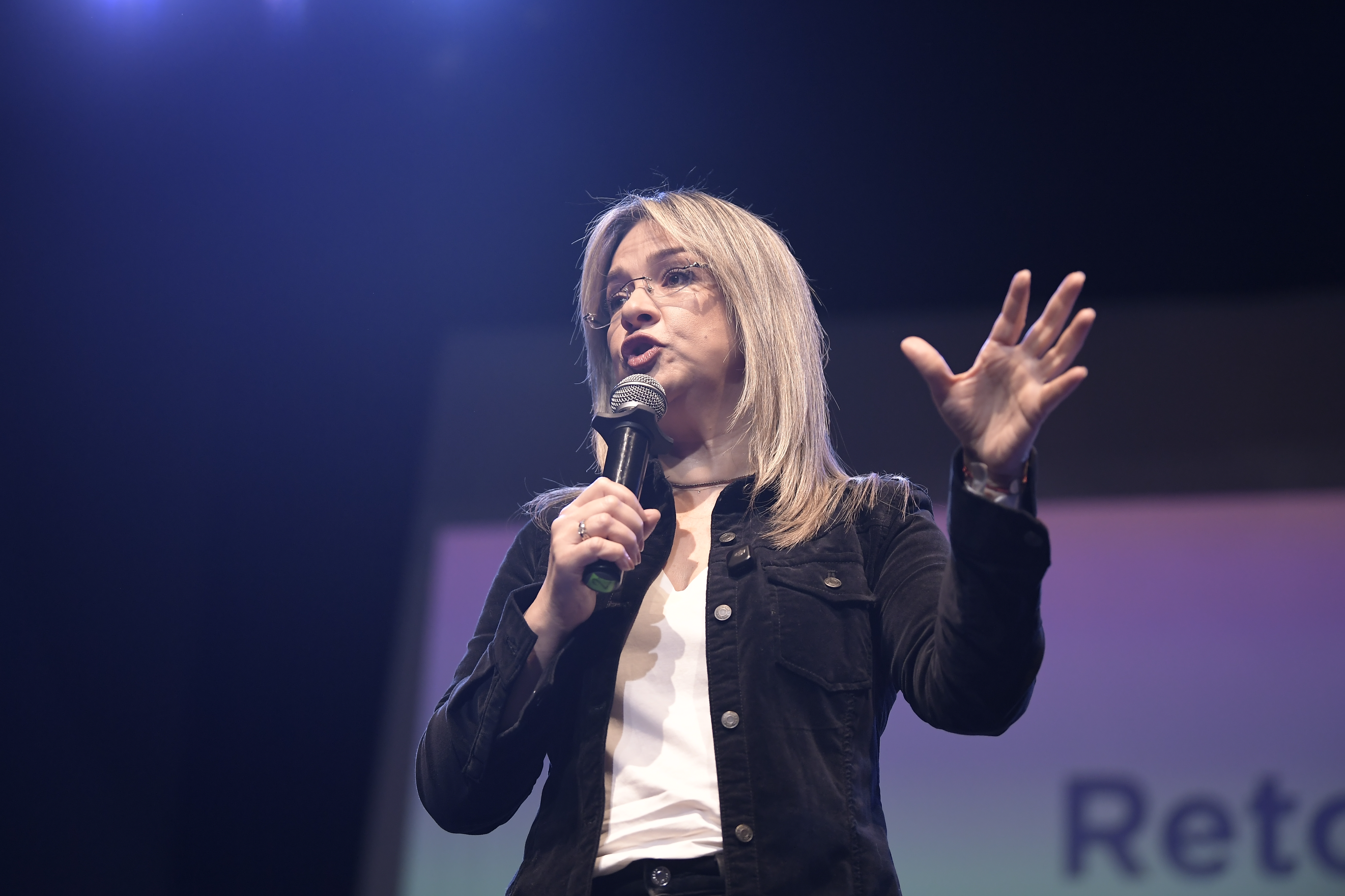 Vicky Dávila y sus propuestas: “Vamos a revivir el sector de la construcción”