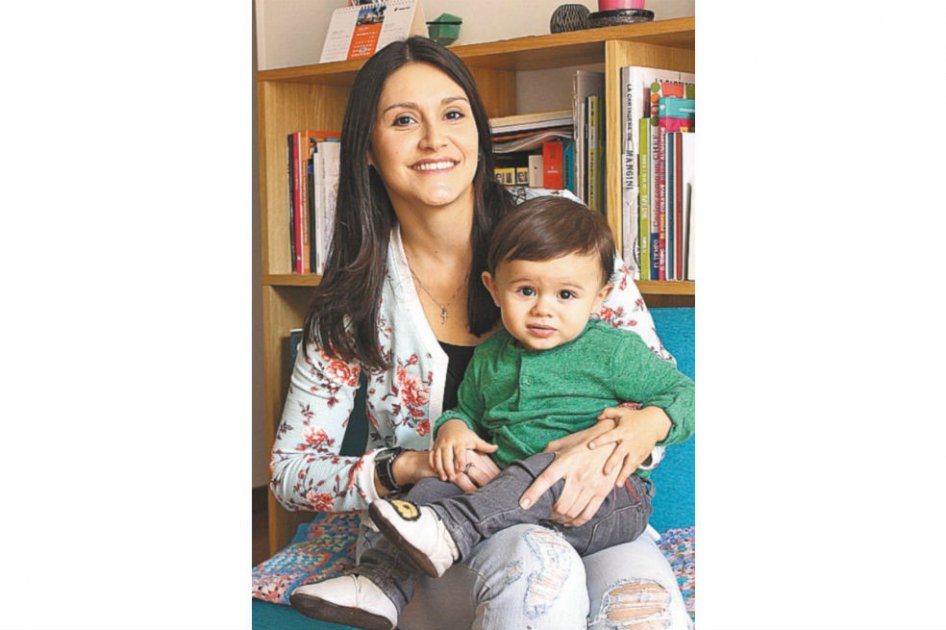 Mamá de tiempo completo, un trabajo sin honorarios