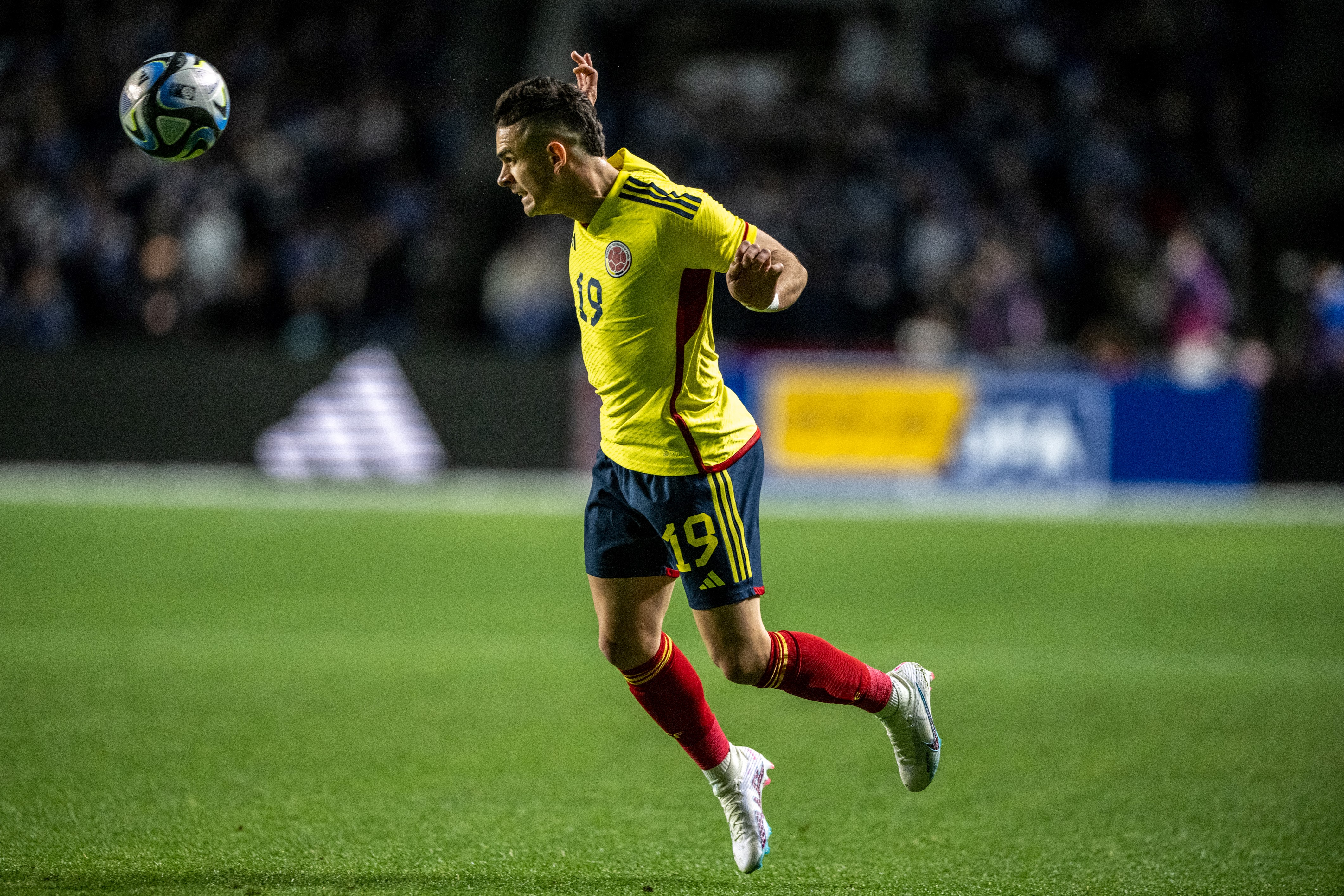 Video: el golazo de chilena de Borré con el que Colombia venció a Japón en Osaka