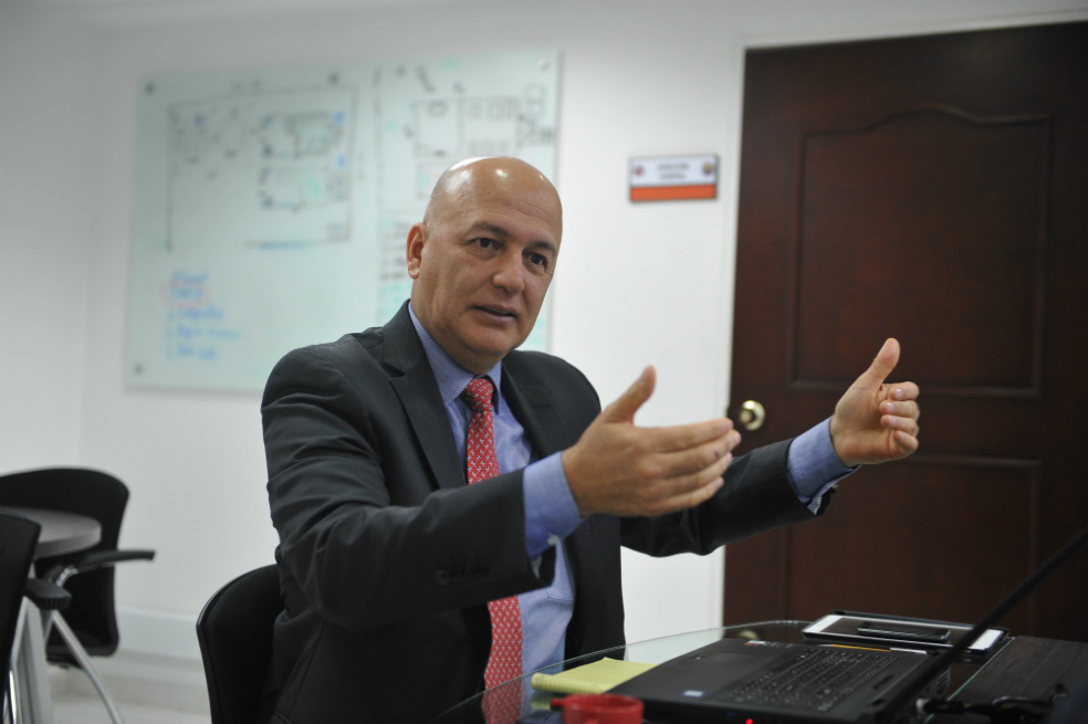 La Defensa Civil se queda en las zonas veredales, dice su director